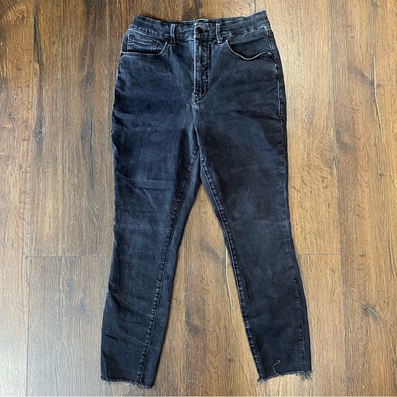 Good American Good Waist black raw hem Jean SZ 12/31 - Picture 2 of 5
